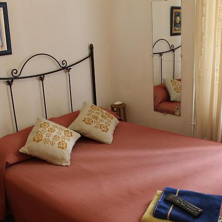 Hostal Graciela Madrid Room photo